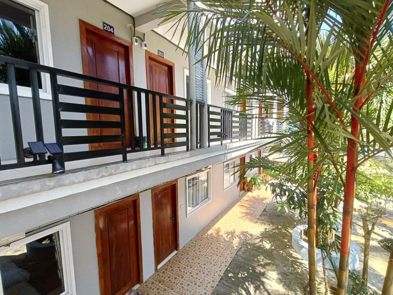 Roomy Guesthouse Kaoh Touch Екстериор снимка