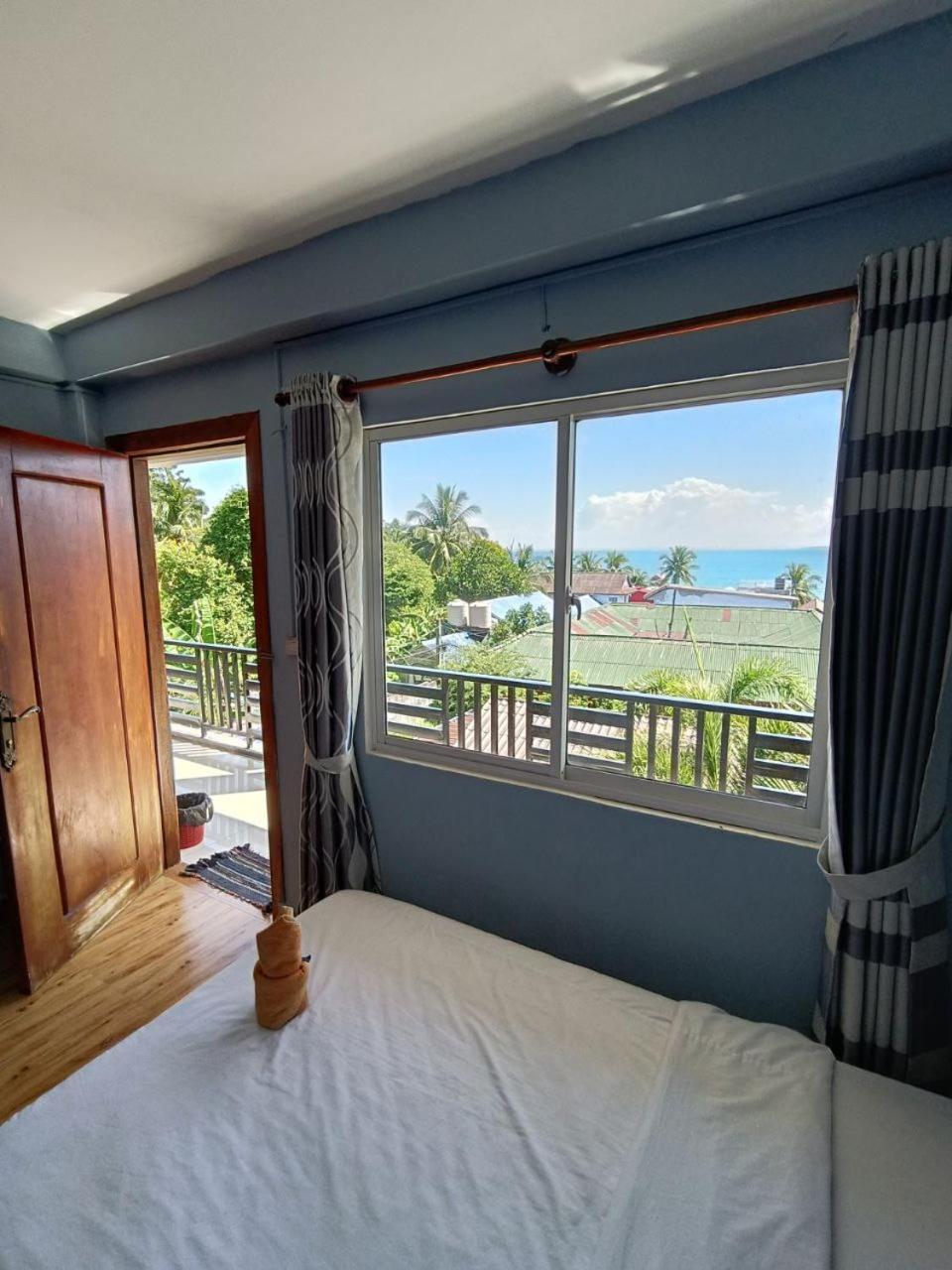 Roomy Guesthouse Kaoh Touch Екстериор снимка